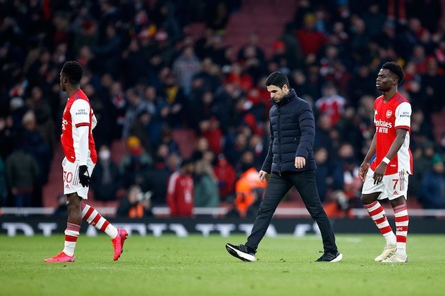 Ekspresi kekecewaan Mikel Arteta dan pemain Arsenal usai ditahan imbang Burnley, Premier League 2021/22 (c) AP Photo