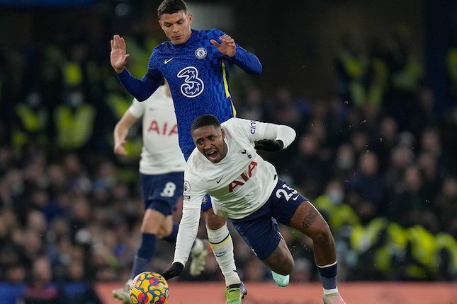 Chelsea 2-0 Tottenham: The Blues Agresif, Ziyech Layak Standing Ovation ...