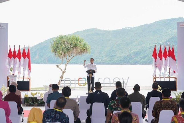 Presiden RI, Joko Widodo, saat mengunjungi Mandalika, Lombok Tengah, Kamis (13/1/2022). (c) Istimewa