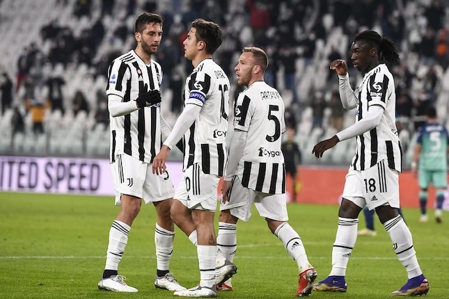 Pemain-pemain Juventus merayakan gol Paulo Dybala (kedua dari kiri) (c) AP Photo