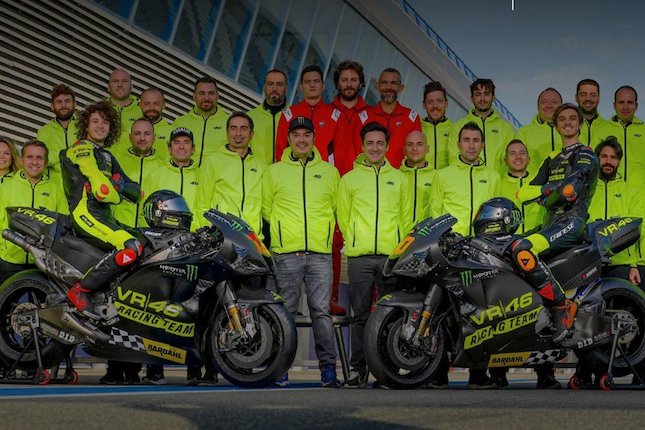 Marco Bezzecchi, Luca Marini, dan skuad Mooney VR46 Racing Team (c) VR46 Racing Team