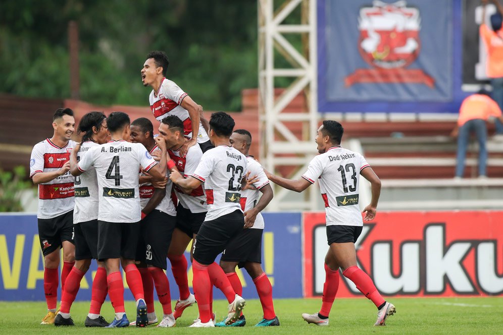 Derita Madura United di BRI Liga 1: Krisis Pemain, Terpaksa Mainkan Kiper Cedera