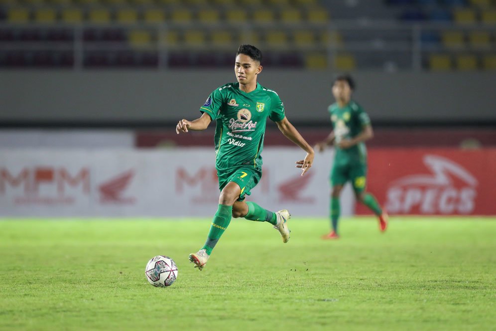 Marselino Ferdinan Dibekap Cedera, Persebaya Rekrut Brayen Pondaag