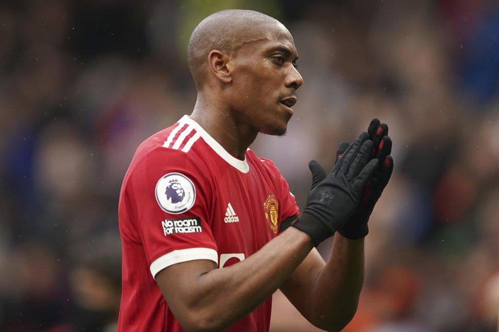 Anthony Martial Menuju Sevilla, Fans Manchester United Tidak Rela: Kenapa Dia?!