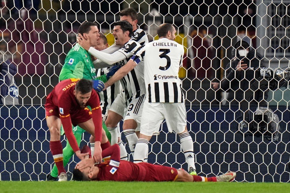 Juventus Bungkam AS Roma dalam Duel Sengit, Tercomeback, Mourinho Kena Prank, What a Game!