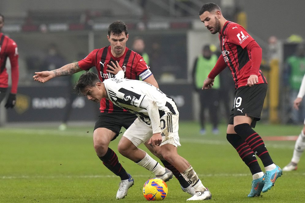 Baru Hengkang dari AC Milan, Alessio Romagnoli Langsung 'Menyerang' Stefano Pioli!