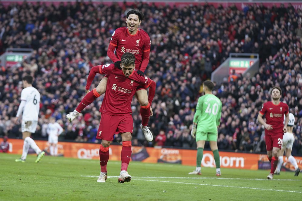 Liverpool vs Brentford, Ketika Aksi tak Egois Firmino Bikin Netizen Terpesona