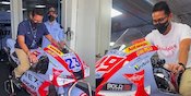 Kerja Sama Lewat Wonderful Indonesia, Sandiaga Uno Sambangi Gresini Racing di Mandalika Kerja Sama Lewat Wonderful Indonesia, Sandiaga Uno Sambangi Gresini Racing di Mandalika