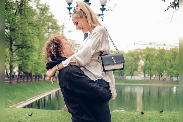 Alex Kral dan Marketa Havlickova (c) Instagram/alexkral.cz
