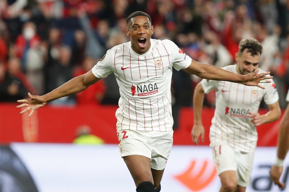 Anthony Martial Cetak Gol Debut, Sevilla Bungkam Dinamo Zagreb 3-1