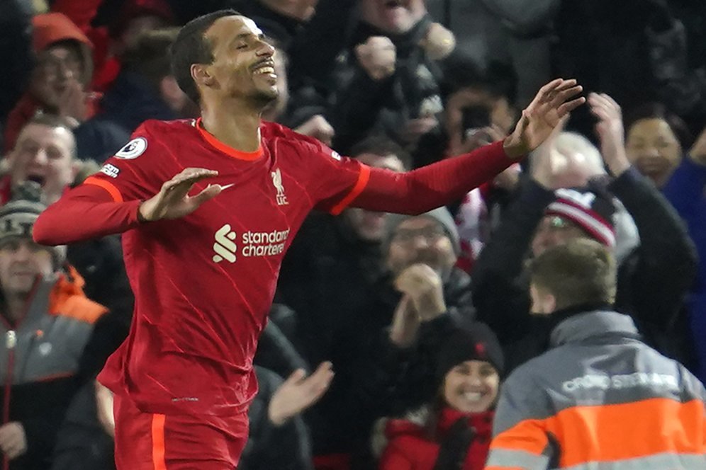 Joel Matip Dinobatkan Sebagai Pemain Terbaik Premier League Edisi Februari