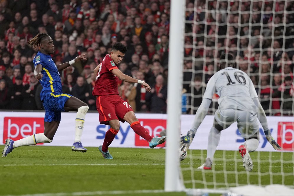 Chelsea vs Liverpool, Aksi No Look Pass Diaz Curi Perhatian Netizen