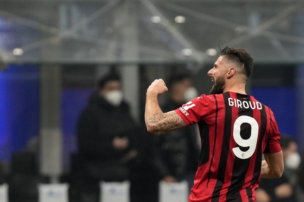 Olivier Giruod Antar AC Milan Bungkam Inter Milan: 36 Tahun Bisa Muter, Lopyu Bang jirut!