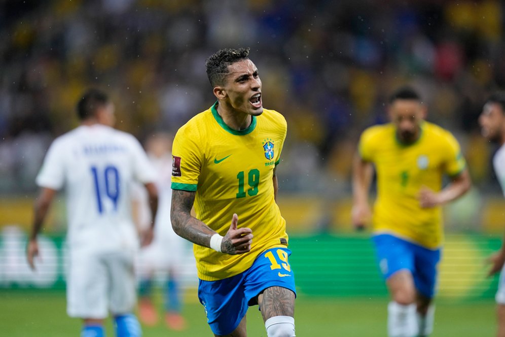 Hasil Pertandingan Brasil vs Paraguay: Skor 4-0