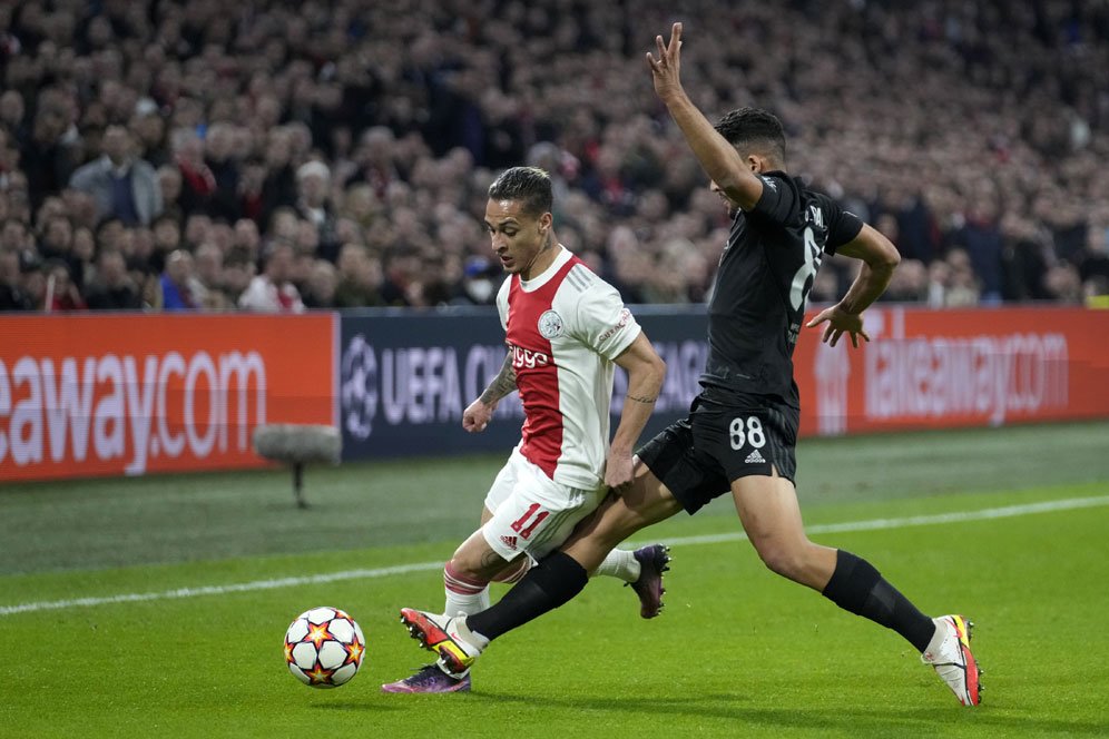 Liverpool dan Man United Harus Bayar Mahal Jika Ingin Bajak Antony dari Ajax