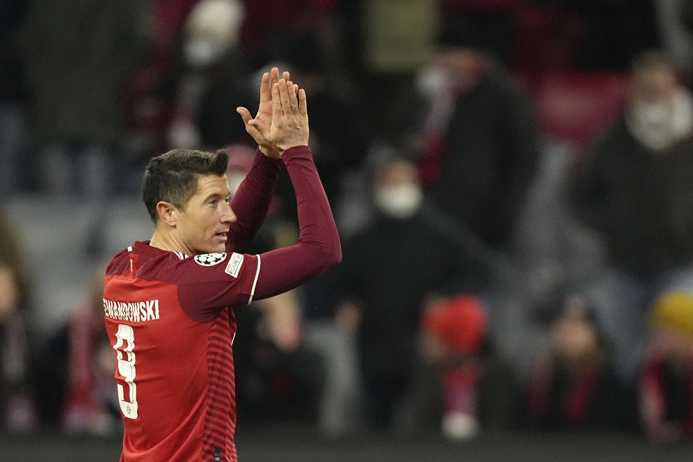 Hat-trick 11 Menit Lewandowski: Ngeri, Terbaik, Untung Gak Main di Manchester United