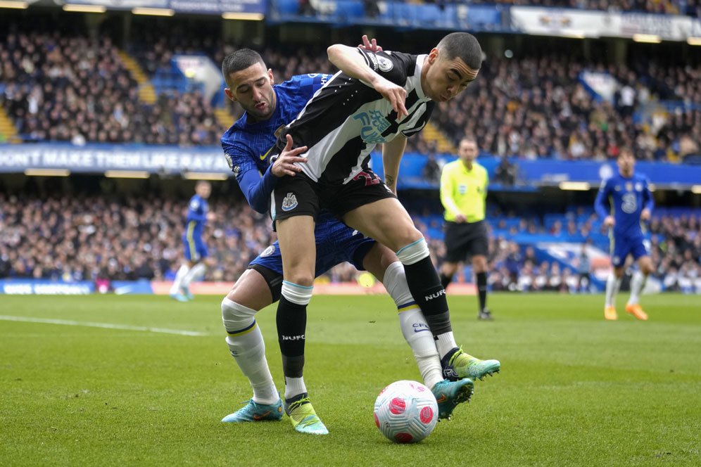 Bintang Newcastle Mengaku Tetap Bangga Meski Kalah Lawan 12 Pemain Chelsea, Netizen Ikutan Nyinyir!