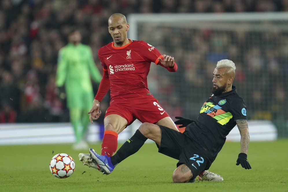 Kisah Fabinho Bersua Mourinho Dengan Memakai Piyama & Dalam Kondisi Setengah Sadar