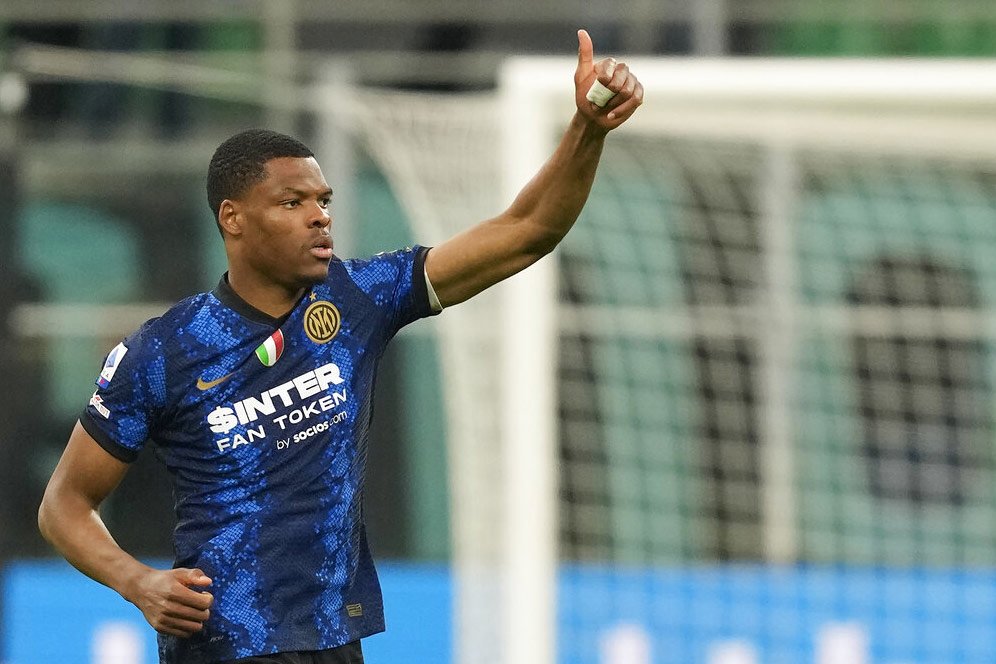 Minat Manchester United Terhadap Denzel Dumfries Hidup Lagi