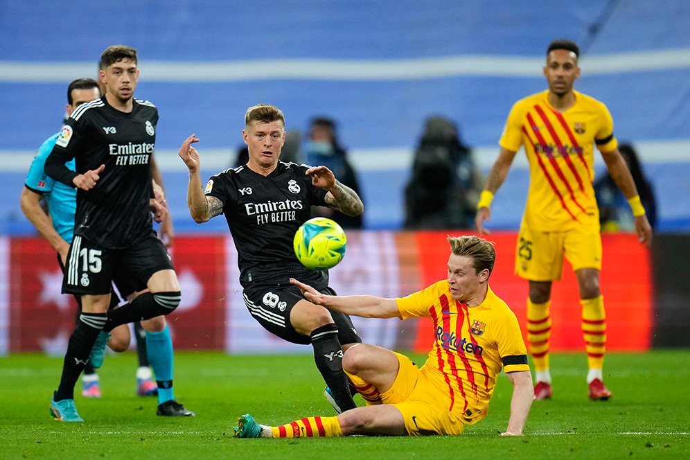 Setelah Hasil 4-0 di Bernabeu: Barcelona Merosot, Madrid Meroket!