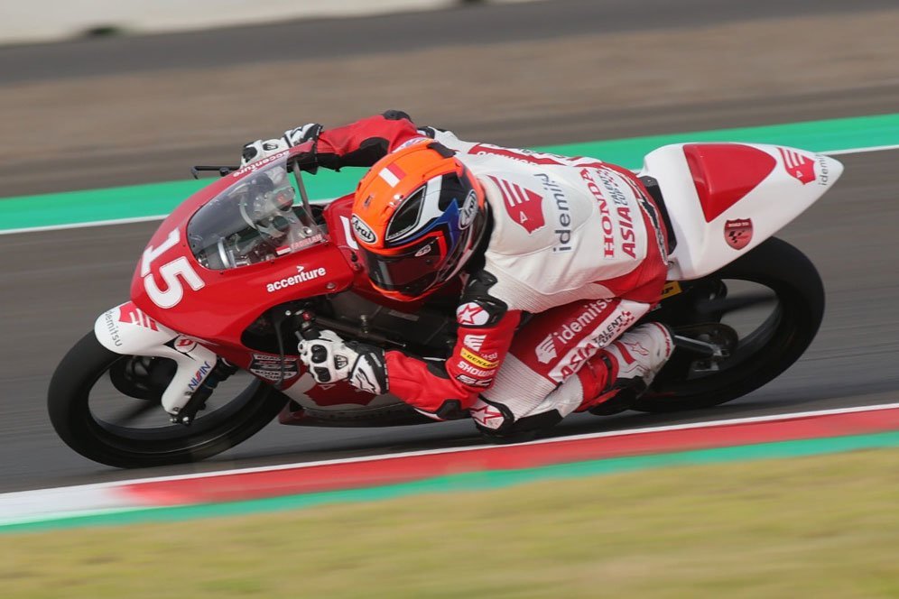 Merah Putih Berkibar di Mandalika, Reykat Yusuf Fadillah Finis Ketiga di Race 1 Asia Talent Cup