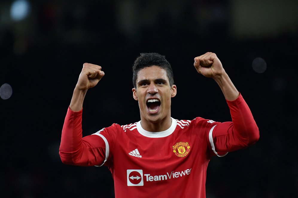 Musim Pertama Berantakan, Raphael Varane Tak Menyesal Gabung Manchester United