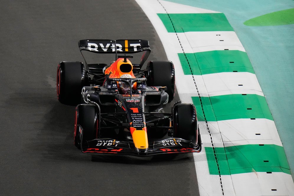 Hasil Balap Formula 1 Arab Saudi: Max Verstappen Bekuk Charles Leclerc