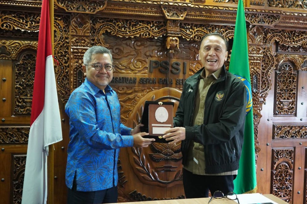 Sambangi PSSI, Dubes RI untuk Yunani Kabarkan Pemain Keturunan Indonesia