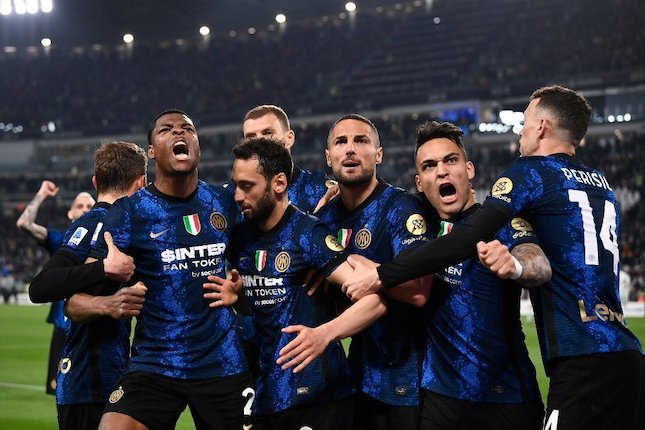 Selebrasi skuad Inter Milan di markas Juventus, Senin (4/4/2022) (c) La Presse via AP Photo