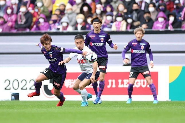 Aksi pemain J.League pada musim 2021/2022 (c) J League