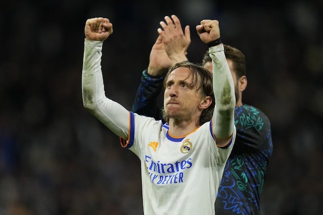 Luka Modric pada duel Real Madrid vs Chelsea leg kedua perempat final Liga Champions 2021/2022 (c) AP Photo