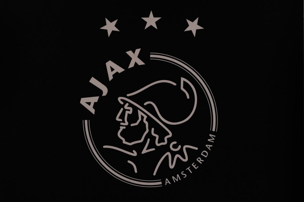 Mengasihani Ajax Amstedam: Kena Aksi Boikot Pemain, Dipaksa Transfer, Eh tapi Untung Besar!