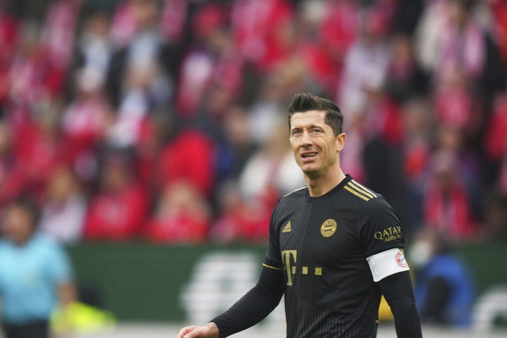 3 Alasan Transfer Robert Lewandowski Rugikan Barcelona