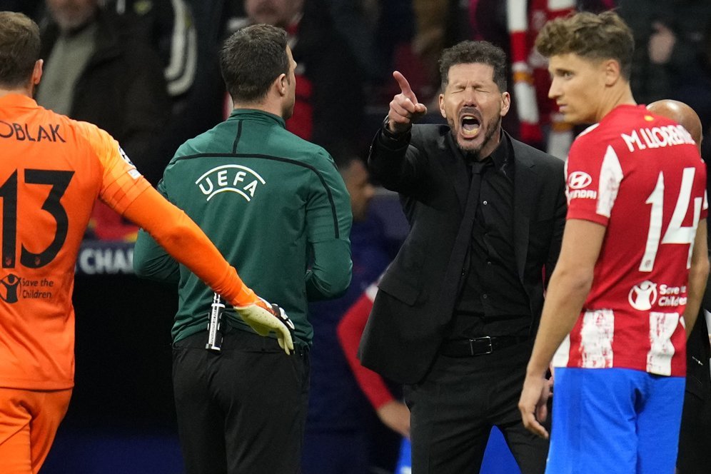 Begini Tanggapan Diego Simeone Soal Pemain Man City yang Sengaja Mengulur Waktu