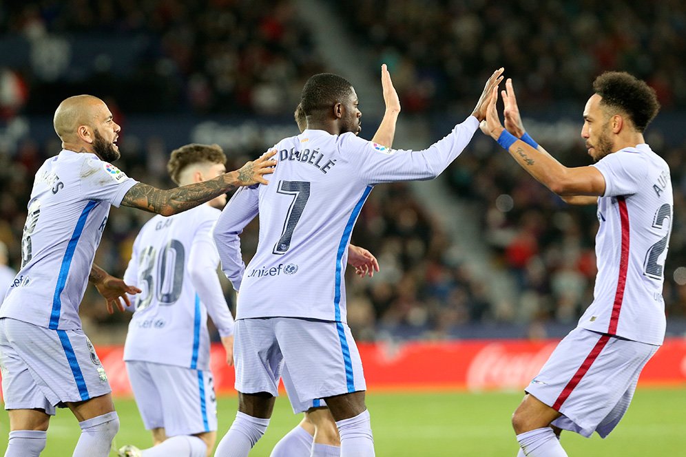 Hasil Pertandingan Levante vs Barcelona: Skor 2-3 Hasil Pertandingan Levante vs Barcelona: Skor 2-3