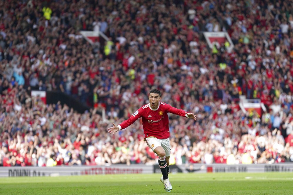 Cristiano Ronaldo Memakai Jersey Tandang Baru Manchester United, Tidak Jadi Hengkang?