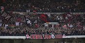 'Serangan' 16 Ribu Fans AC Milan ke Markas Hellas Verona 'Serangan' 16 Ribu Fans AC Milan ke Markas Hellas Verona