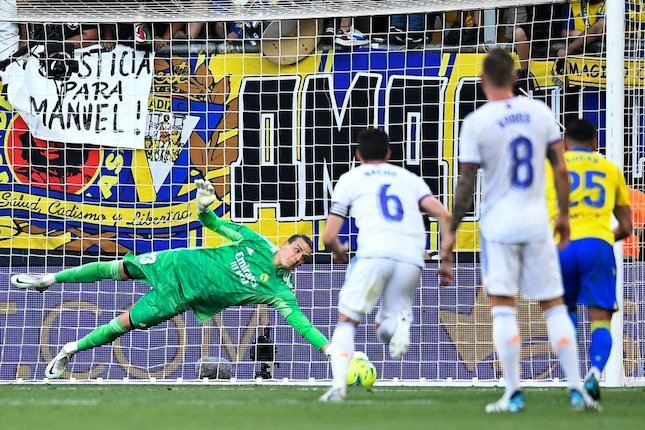 1. Andriy Lunin