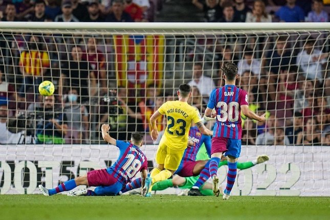 Duel Barcelona vs Villarreal di Camp Nou, Senin (23/5/2022) (c) AP Photo