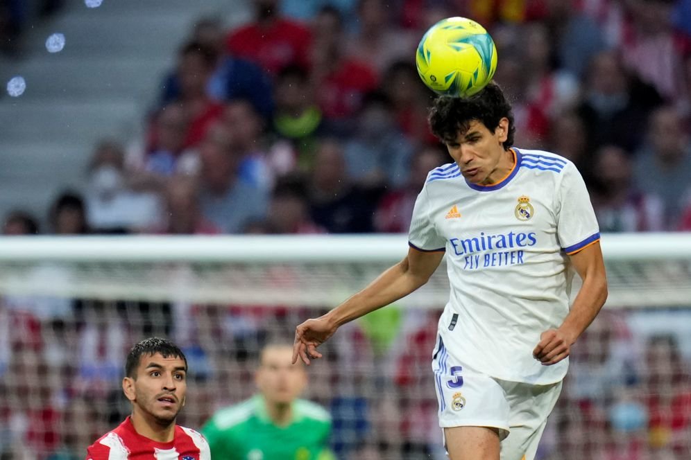 Tinggalkan Real Madrid, Jesus Vallejo Kembali ke Granada