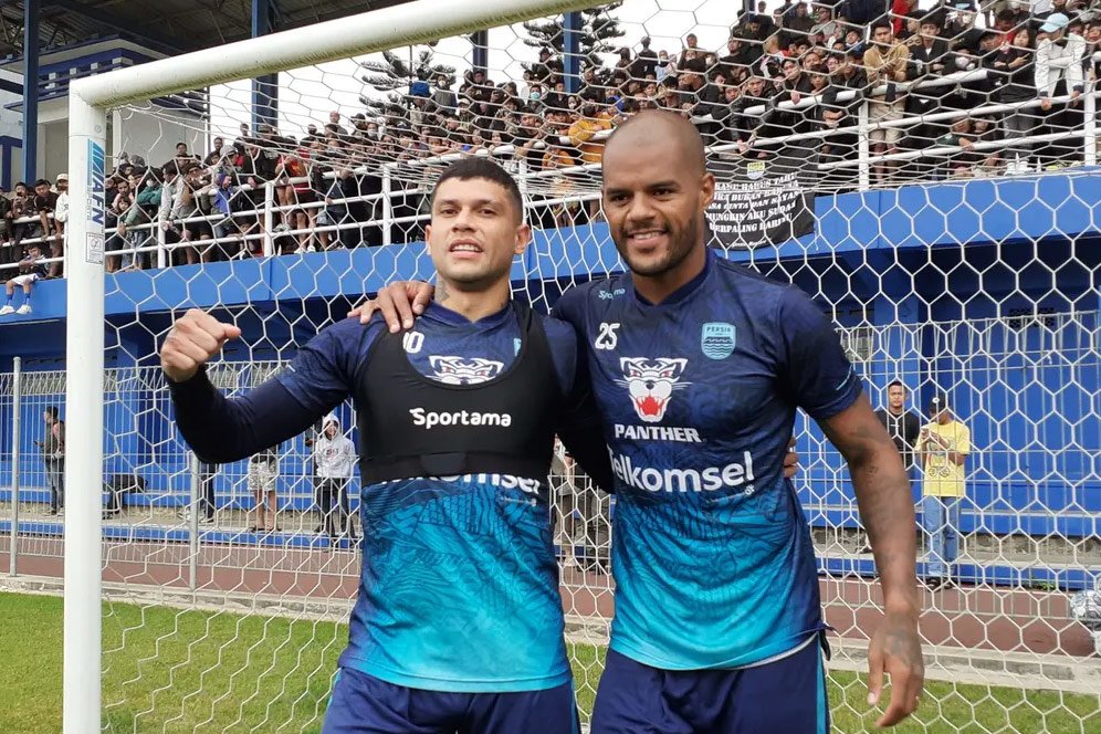 Suporter Persib Antusias Melihat Ciro Alves dan David Da Silva Mulai Berlatih Bersama