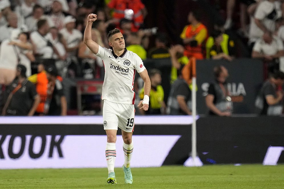 4 Pemain Kunci Eintracht Frankfurt untuk Kalahkan Bayern Munchen 4 Pemain Kunci Eintracht Frankfurt untuk Kalahkan Bayern Munchen
