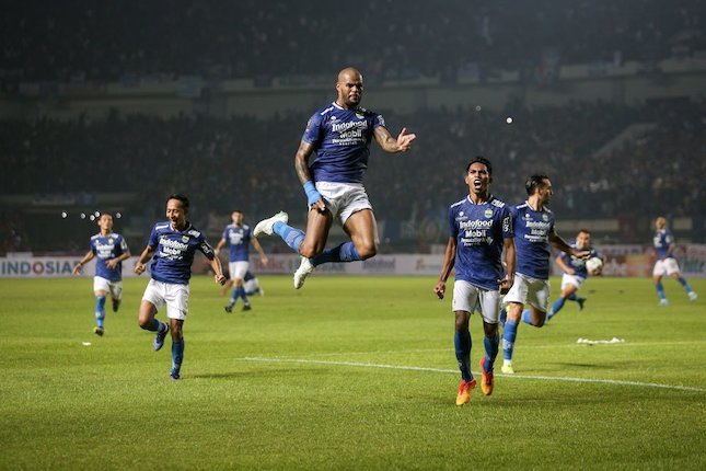 Persib Bandung Lawan Bhayangkara FC