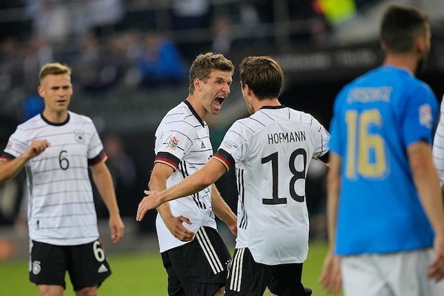Reaksi penyerang Jerman, Thomas Muller usai menjebol gawang Italia di ajang UEFA Nations League 2022/23 (c) AP Photo