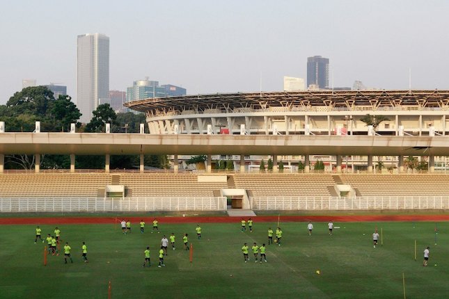 Cuaca dan Lapangan