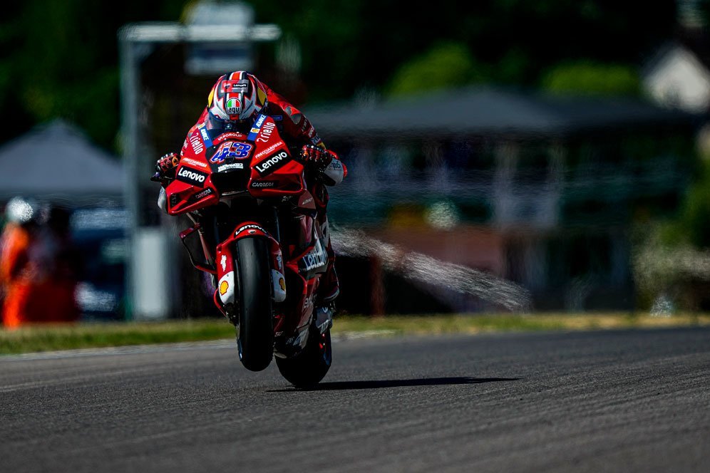 Hasil FP1 MotoGP Belanda: Jack Miller Tercepat dalam Guyuran Hujan Hasil FP1 MotoGP Belanda: Jack Miller Tercepat dalam Guyuran Hujan