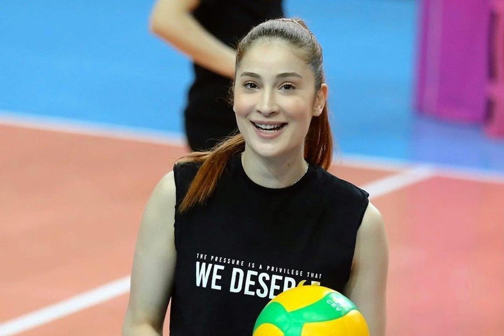 Pevoli Cantik Women's Volleyball Nations League 2022: Tugba Senoglu, Spiker Turki, Bikin Jatuh Hati Pevoli Cantik Women's Volleyball Nations League 2022: Tugba Senoglu, Spiker Turki, Bikin Jatuh Hati