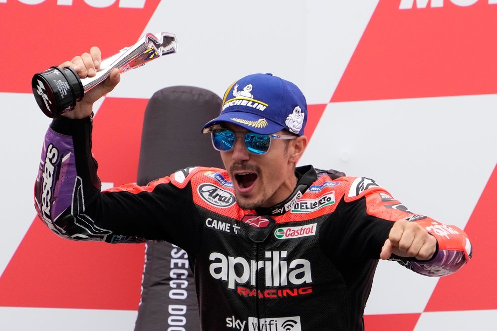 Aprilia Pilih Sabar: Kalau Maverick Vinales Masih Rookie, Adaptasi Bisa Lebih Mudah