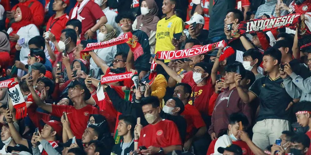 Suporter Timnas Indonesia Dilarang Membawa: Tas Besar, Flare, Rokok ...