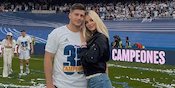 WAGs Baru Fiorentina dan Serie A: Sofija Milosevic, si Pirang Pujaan Hatinya Luka Jovic WAGs Baru Fiorentina dan Serie A: Sofija Milosevic, si Pirang Pujaan Hatinya Luka Jovic